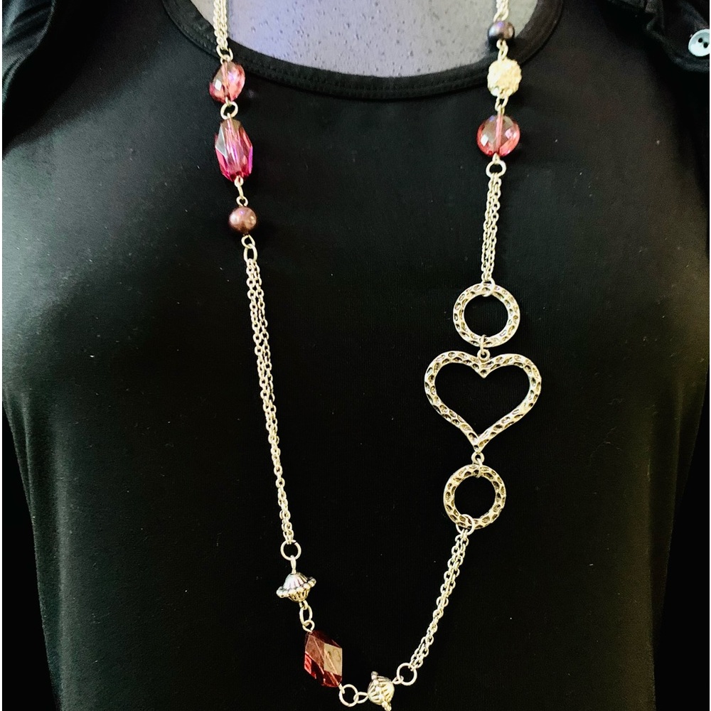 Long chain heart bead statement necklace ❤️NWOT